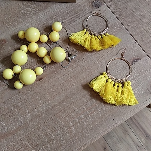 Silver And Yellow Stament Necklace And  Vibrant Yellow Tassel earrings Hoops - Picture 17 of 17